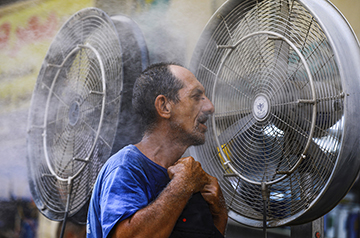 When is it too hot to use a fan?