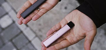 New Study Challenges Assumption of Reduced Nicotine Withdrawal in Adolescent Vapers