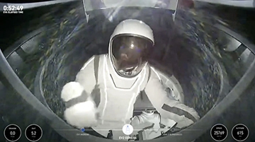 First private spacewalk a success! What the SpaceX mission means for science