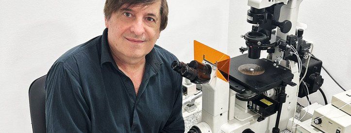 Argentina's Scientific Community Protests as New Head Sparks Controversy Over Funding and Privatization