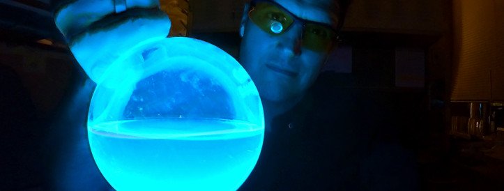 No humans needed: AI robots discover new laser materials on their own