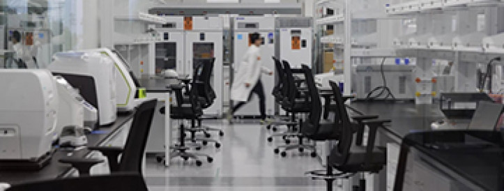 75% of US scientists who answered Nature poll consider leaving